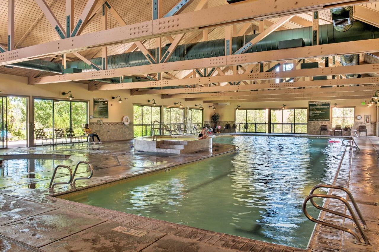 Chalet At Running Y Resort With Wraparound Deck! Klamath Falls Eksteriør billede